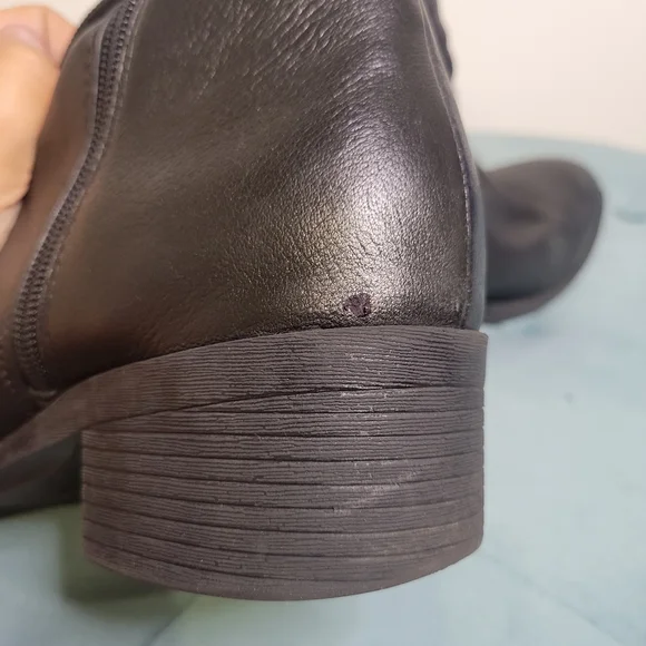 Kenneth Cole  Levon Black Leather Tall Riding Boots Size 10 - Picture 16 of 16